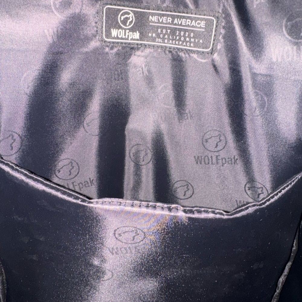 Wolfpak Black 35L Backpack - Picture 3 of 6